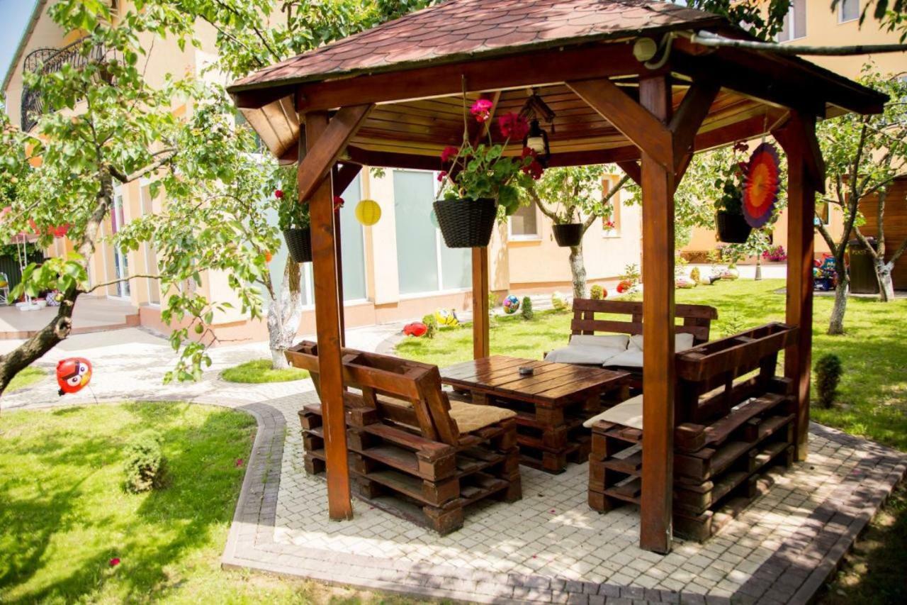 Hotel Beauty Complex Beregovo Exterior foto